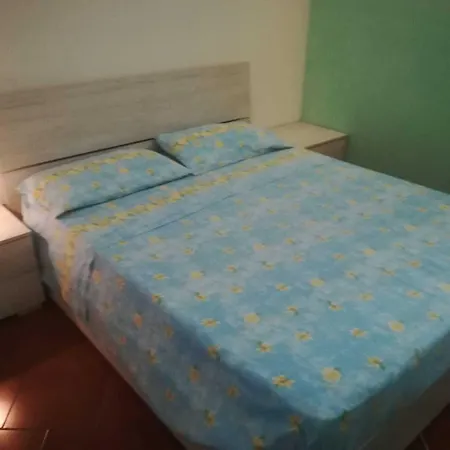 2 With Bathroom, Kitchen And Walk-in Closet With Independent Entrance Apartamento Isquia